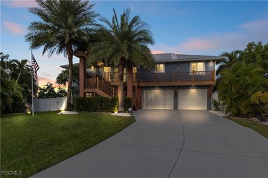 Tropical Waterfront Paradise with Endless Charm! Welcome to your - photo 44
