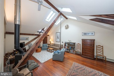 Approximately 4,630 square feet, five bedrooms, three and a half - photo 50