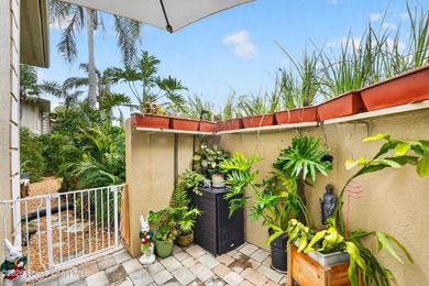 Beautifully reimagined 1st-floor condo offering the perfect - photo 7