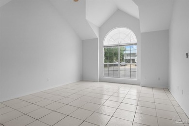 Nice townhouse in Santa Rosa Shores / Chases Ridge. Interior has - photo 3