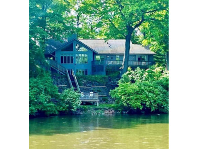 Flint River Home For Sale in Flushing Michigan