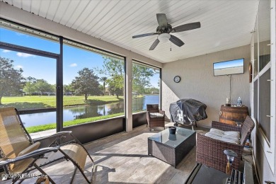 Lake Townhome/Townhouse For Sale in Jacksonville, Florida