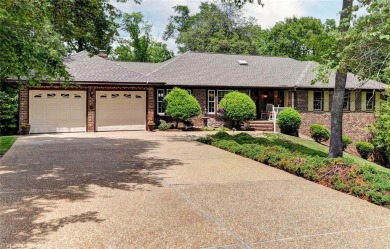 Lake Home For Sale in Williamsburg, Virginia