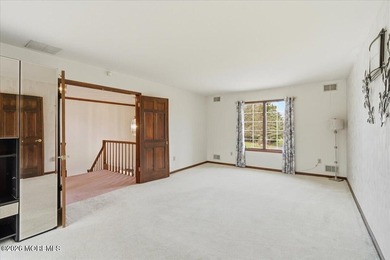 PRICE IMPROVEMENT! Now offered at $999,999! Stunning all-brick - photo 12