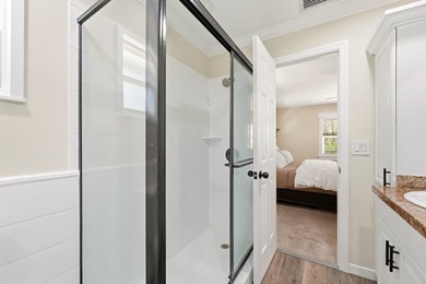 Welcome to this beautiful 4 bedroom 2 bathroom pool home in - photo 19