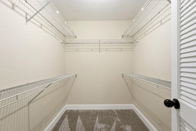 Welcome to this beautiful 4 bedroom 2 bathroom pool home in - photo 20