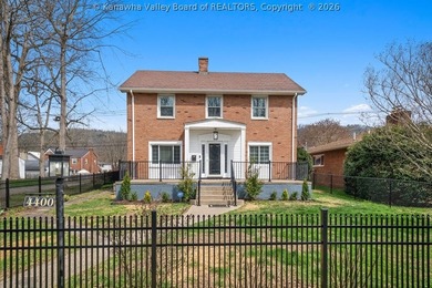 Lake Home For Sale in Charleston, West Virginia