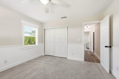 Welcome to this beautiful 4 bedroom 2 bathroom pool home in - photo 22