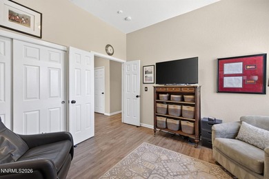 Beautifully maintained home in desirable Southwest Vistas with a - photo 24