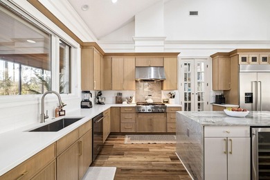 4 Bedroom Show stopperLocated in the exclusive, gated community - photo 25