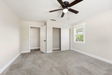 Welcome to this beautiful 4 bedroom 2 bathroom pool home in - photo 27