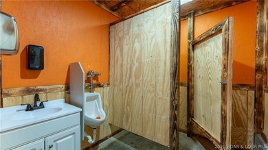 Outstanding commercial opportunity or the ultimate man cave! - photo 28