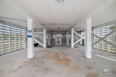 Stunning and spacious 6-bedroom, 6.5-bath coastal home in the - photo 31