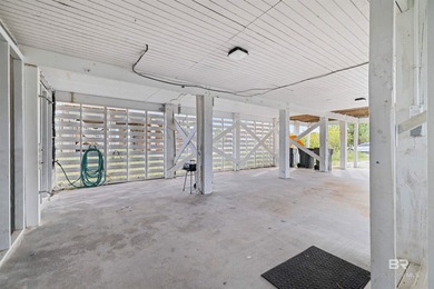 Stunning and spacious 6-bedroom, 6.5-bath coastal home in the - photo 32