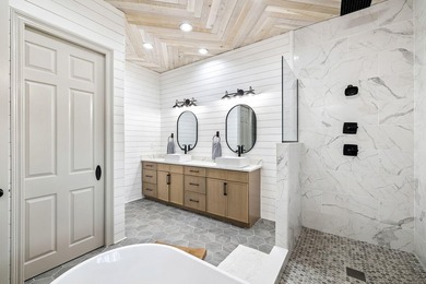 4 Bedroom Show stopperLocated in the exclusive, gated community - photo 35