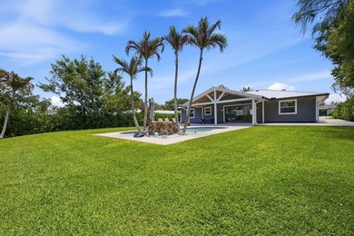 Welcome to this beautiful 4 bedroom 2 bathroom pool home in - photo 35
