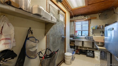 Outstanding commercial opportunity or the ultimate man cave! - photo 37