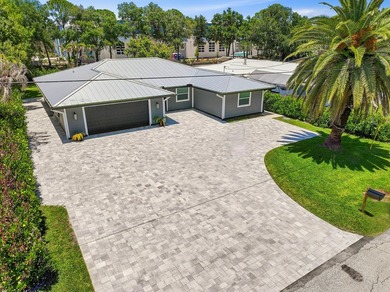 Welcome to this beautiful 4 bedroom 2 bathroom pool home in - photo 44