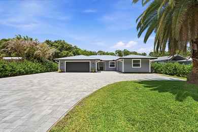 Welcome to this beautiful 4 bedroom 2 bathroom pool home in - photo 45