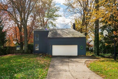 (private lake, pond, creek) Home Active Under Contract in Bay Village Ohio