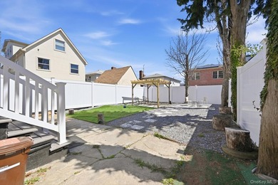 With proper permits, this home offers excellent mother-daughter - photo 2