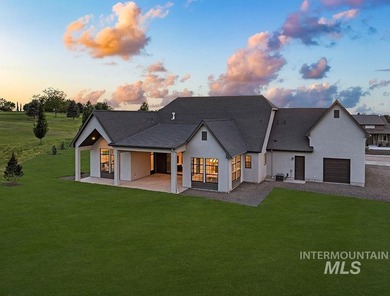 Brand-new luxury single-level home on nearly one acre, backing - photo 29