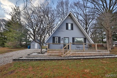 Holiday Lake Home Active Under Contract in Edwardsville Illinois