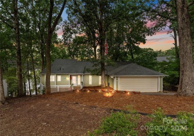 Lake Wylie Home For Sale in Tega Cay South Carolina