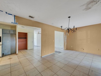 Blank Canvas Opportunity! Spacious 1,689 sq. ft. home offering - photo 16