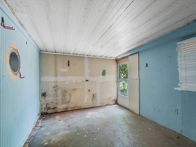 Blank Canvas Opportunity! Spacious 1,689 sq. ft. home offering - photo 18