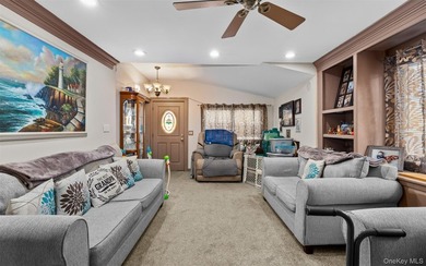 Welcome to this well maintained 3 bedroom home ideally located - photo 5