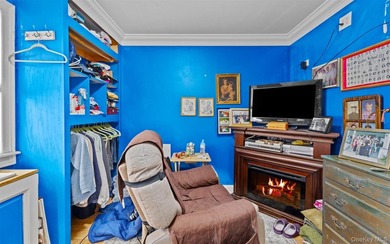 Welcome to this well maintained 3 bedroom home ideally located - photo 9