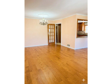 This exceptional 3-bedroom, 2-bathroom single-family home - photo 3