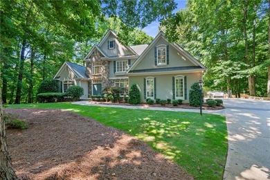 Welcome to this exceptional custom-built home in the prestigious - photo 3