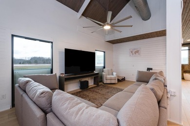 Private barndominium retreat on approximately 71 acres behind a - photo 11