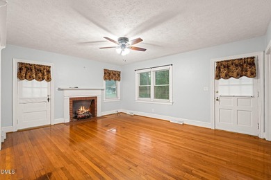 MOVE-IN READY in the County Seat! This charming 3+ Bedroom, 2 - photo 3