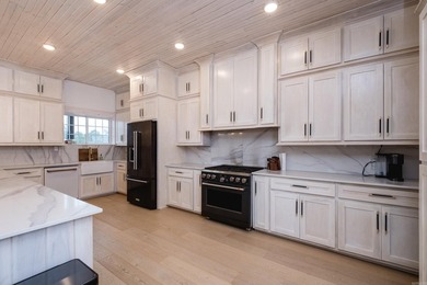 Private barndominium retreat on approximately 71 acres behind a - photo 15