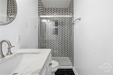 Excellent opportunity to own a versatile, income-producing - photo 31