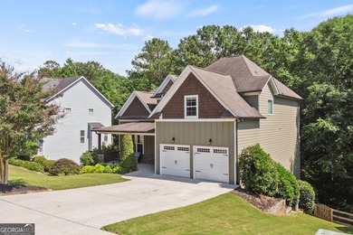 Amazing home in prime location!! Two story, traditional home - photo 2