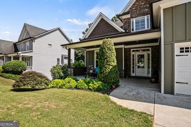 Amazing home in prime location!! Two story, traditional home - photo 3