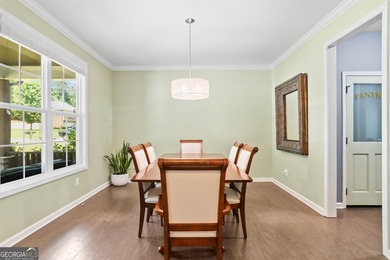 Amazing home in prime location!! Two story, traditional home - photo 7
