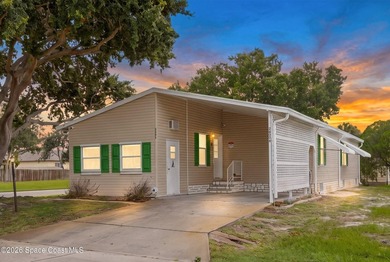 Welcome to easy Florida living in the desirable 55+ community of - photo 2