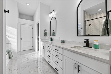 Fully renovated lake-area home just 1 mile from Granton Park - photo 15