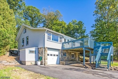 Lake Home For Sale in Hopatcong, New Jersey