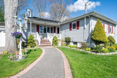 Expanded wide- line ranch set on a generous 75/150 property in - photo 2