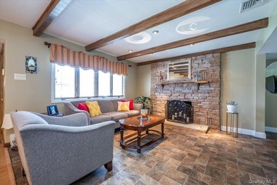 Expanded wide- line ranch set on a generous 75/150 property in - photo 4