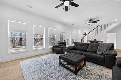 Fully renovated lake-area home just 1 mile from Granton Park - photo 32