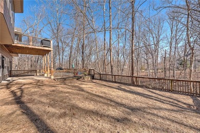 Fully renovated lake-area home just 1 mile from Granton Park - photo 38