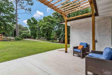 Welcome to your own private retreat just outside Pensacola - photo 5