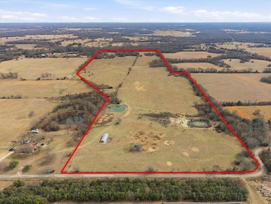 Lake Fork Acreage For Sale in Emory Texas